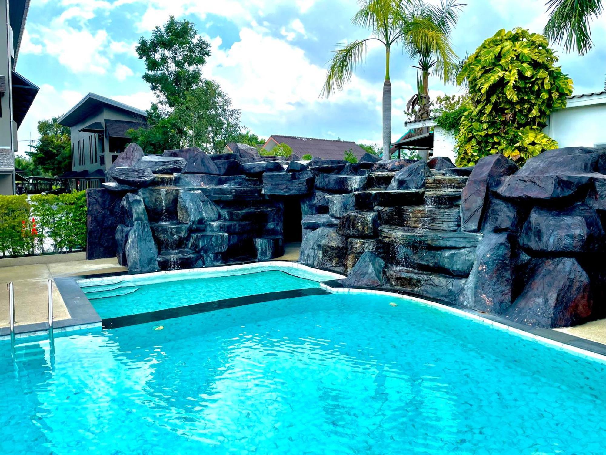 Hideaway Banchang Resor 4*
